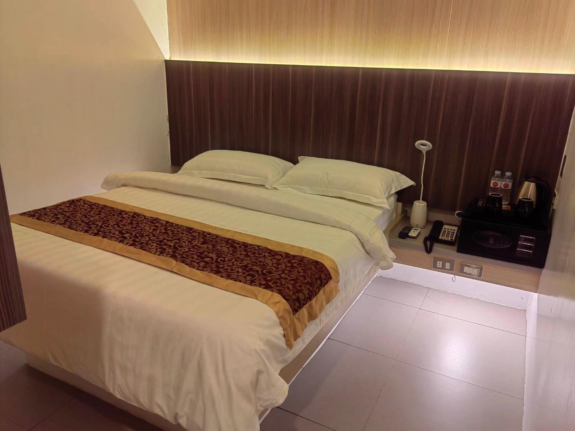 Kojo Hotel Tagum Bagian luar foto