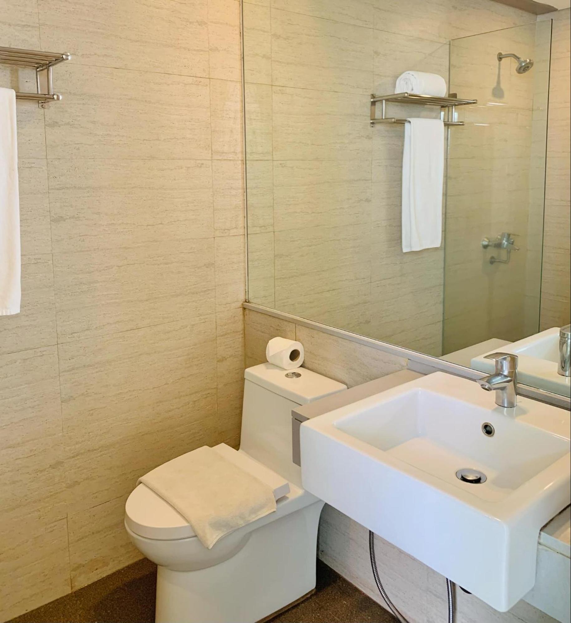 Kojo Hotel Tagum Bagian luar foto